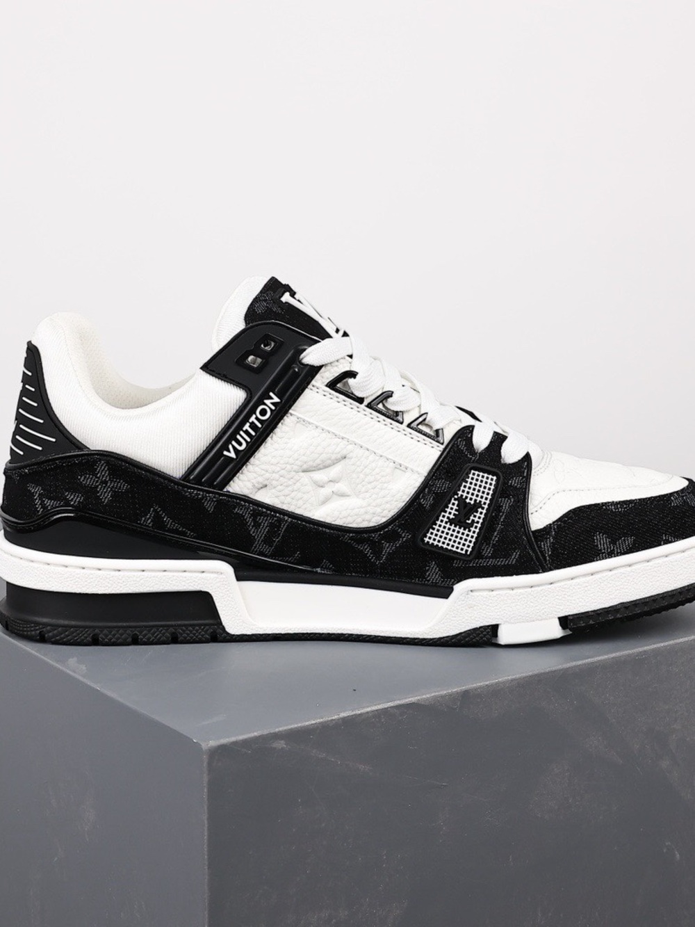 Louis Vuitton White and Black Men's Low-Top Sneaker